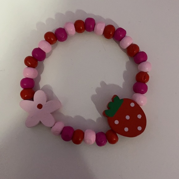 ☆Cute handmade strawberry beaded bracelet - Picture 2 of 2